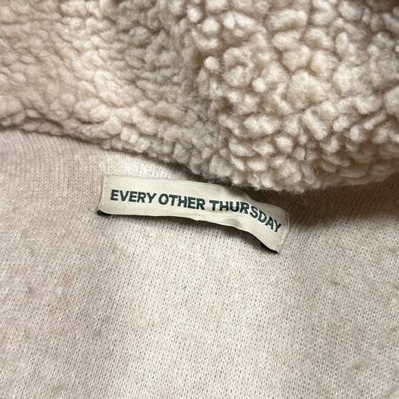 Sold - Picture 6 of 11